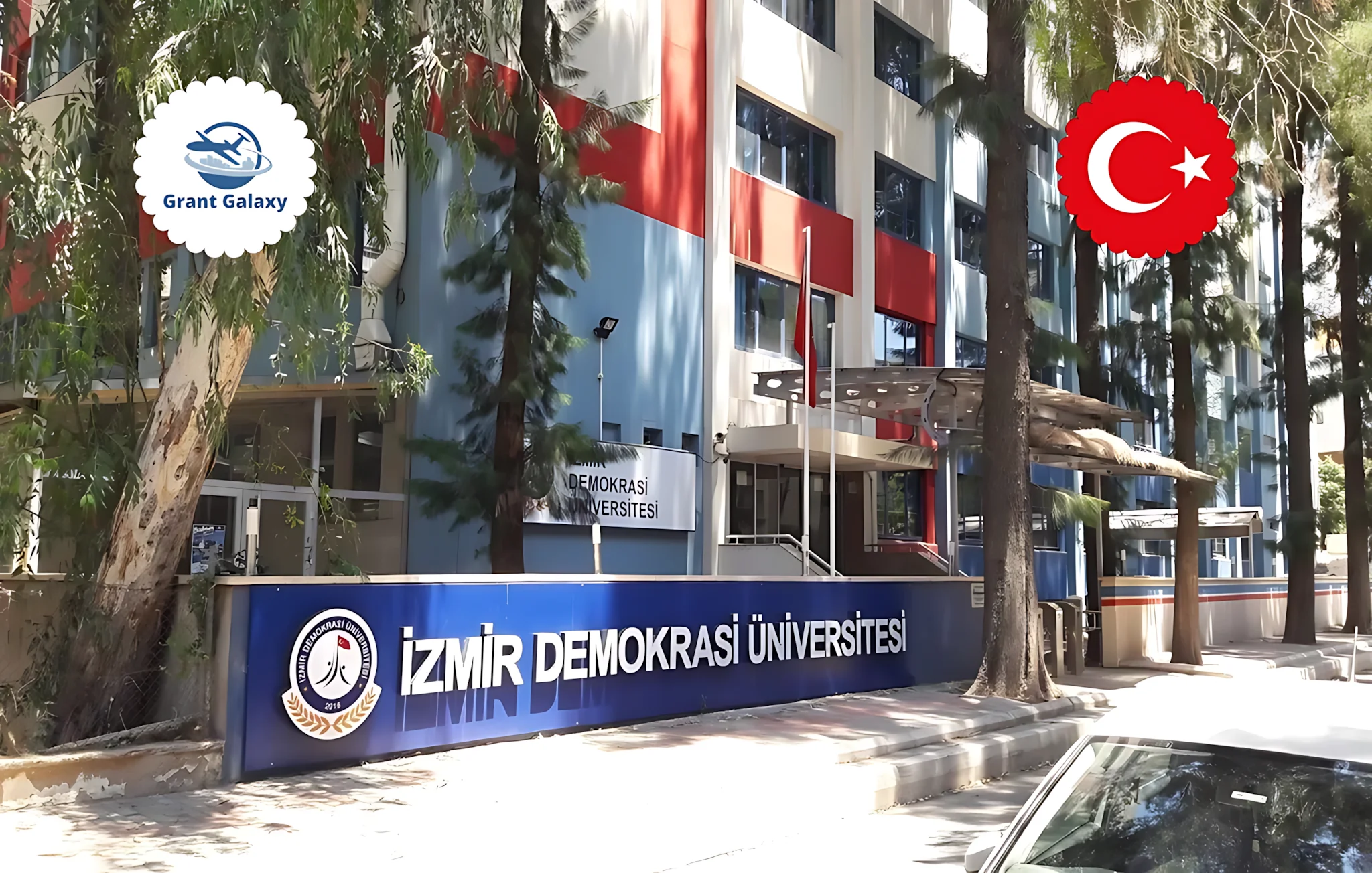 جامعة إزمير الديمقراطية